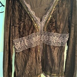 Renaissance crushed velvet like blouse